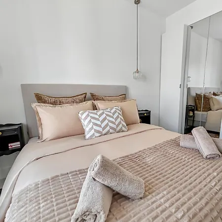 Lumineux T3 Chic Saint-ouen Puces Apartment *